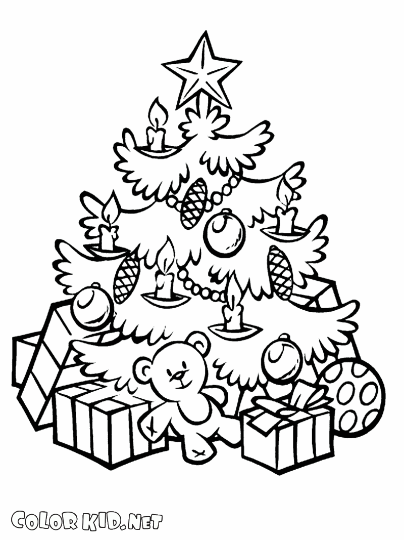 Árvore de Natal e muitos presentes