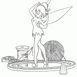 Tinkerbell admira-se