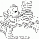 Mike na biblioteca