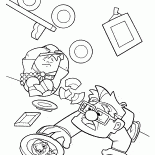 Casa é atingida por uma tempestade