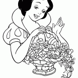 Branca de Neve com uma cesta de flores