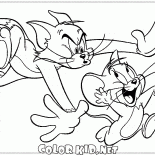 Tom está perseguindo Jerry