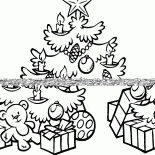 Árvore de Natal e muitos presentes
